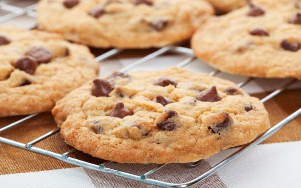 Almond Flour Chocolate Chip Cookies by Build Nutrition